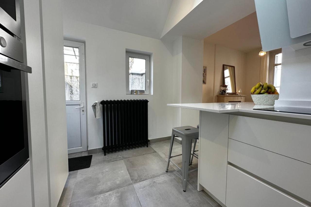 In The Beautiful Districts Of Tours A "Particular" With Great Comfort Villa Buitenkant foto