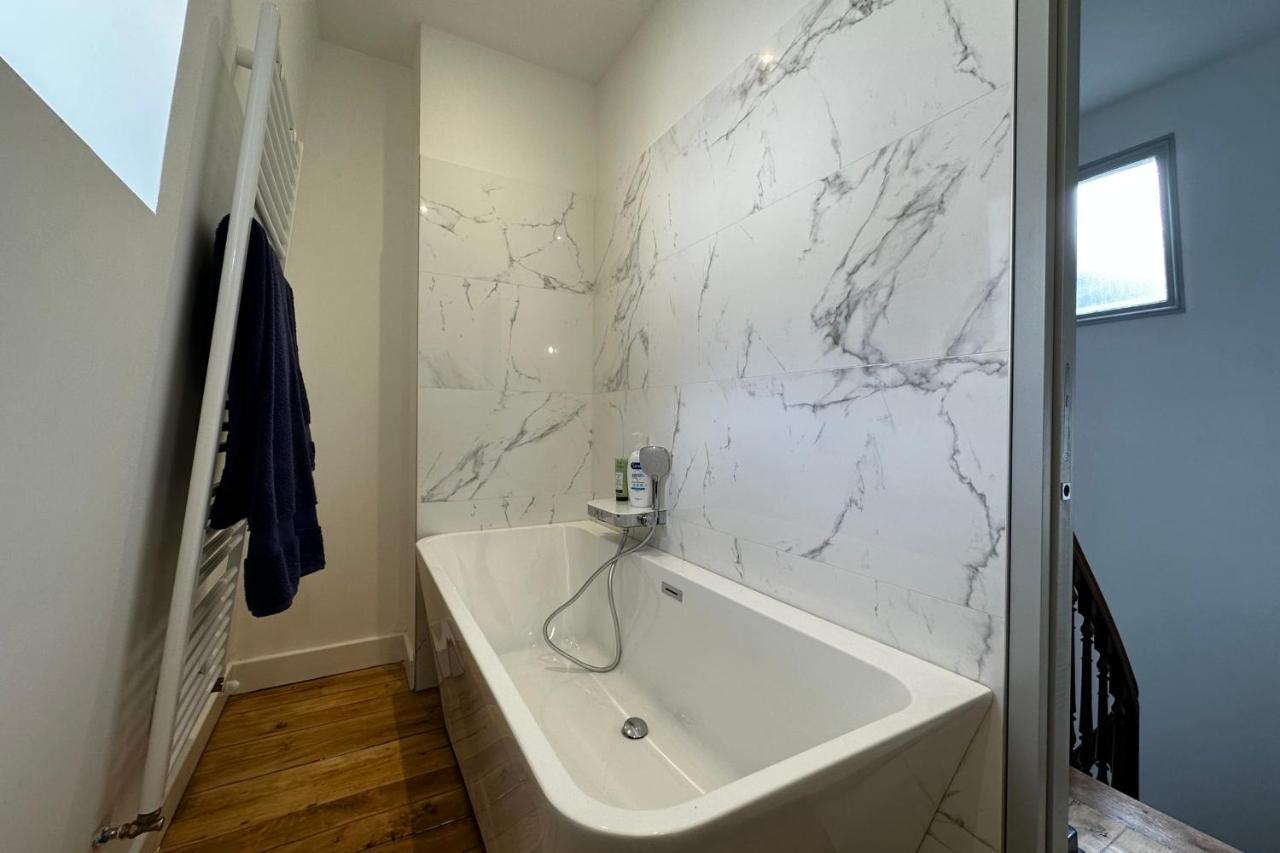 In The Beautiful Districts Of Tours A "Particular" With Great Comfort Villa Buitenkant foto